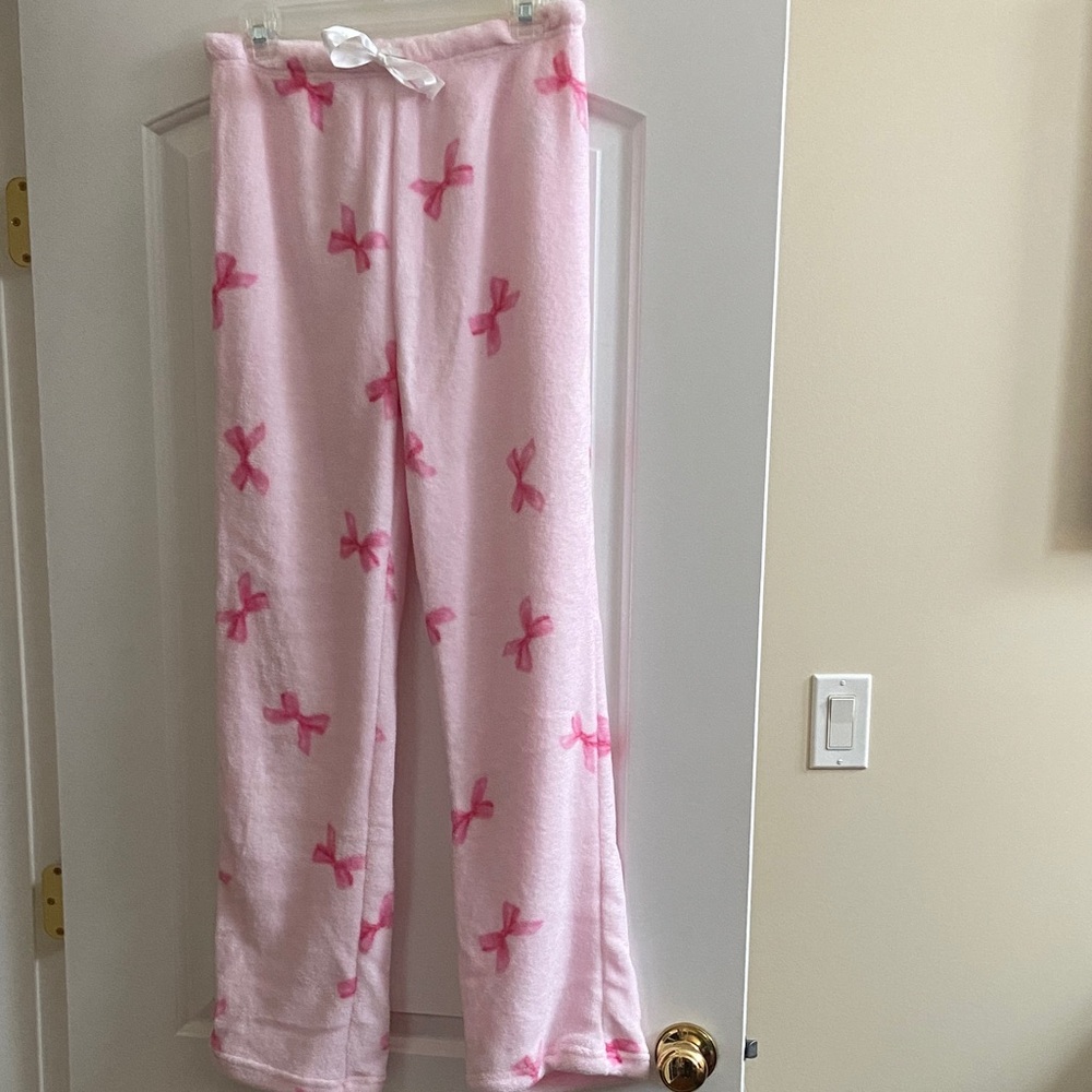 🆕 Bow Print Plush Pajama Bottom size M
